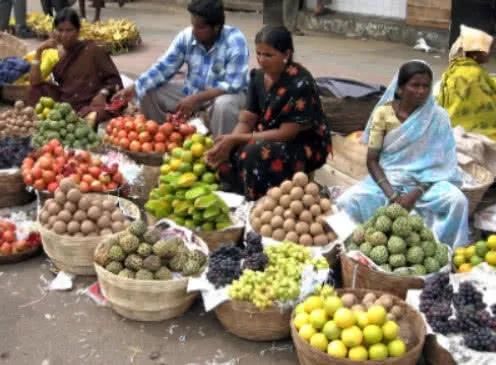 巴基斯坦水果滞销，中国承包了上万吨，这三个国家红了眼？