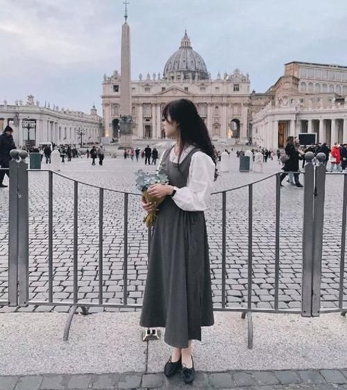  「衬衫叠穿」衬衫升级了！这么叠穿，好看又高级！