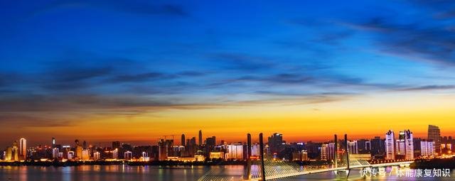 规划建设城郊地铁，武汉为何这么做