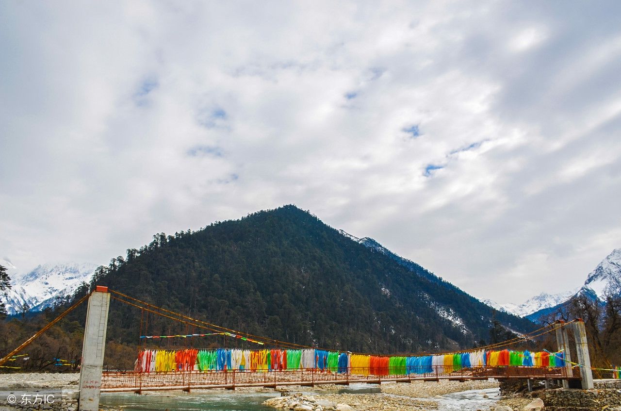 惊现史上最美免费高速公路秒杀318,是此生必走一次的景观大道!