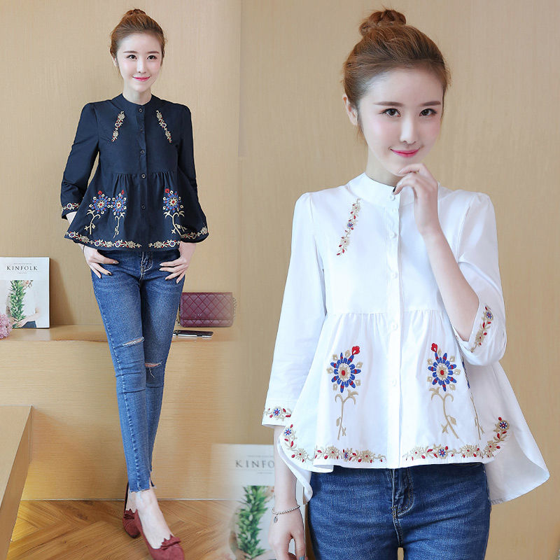 入秋后小姨只穿秋小衫，穿着嫩美又减龄，明明40岁，都说是我姐