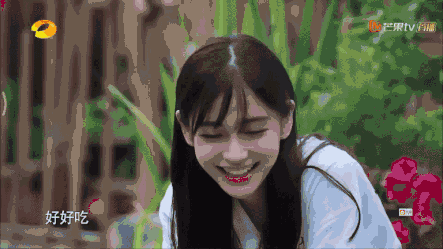 孩子哭闹、强行检查他人手机，杨颖真是一不小心又被黑