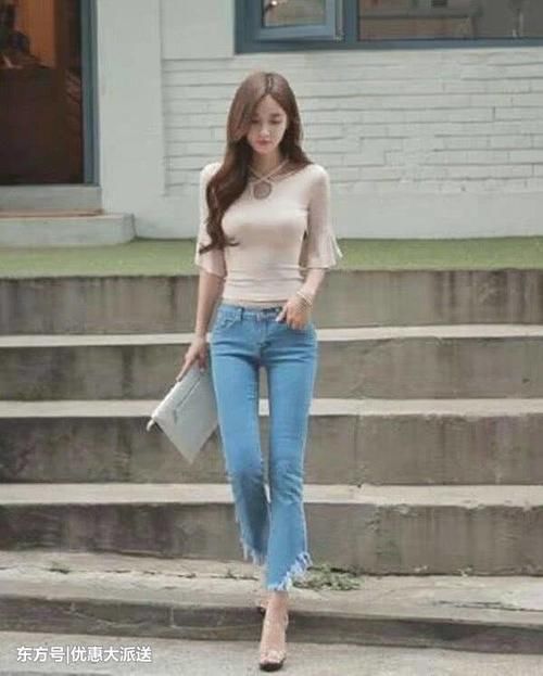 紧身牛仔裤，穿了它什么背影杀啊、小蛮腰啊，让你统统拥有！