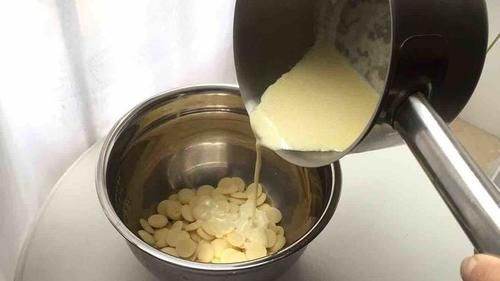 「不算」让女生没“自制力”的一种零食,椰子冻不算啥,抹茶生巧吃过吗?