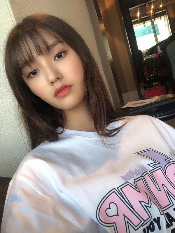 林允关晓彤因“霸凌脸”不受女生喜欢?