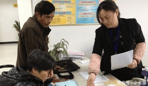  明年@明年起, 新增4大补贴, 凭证可领上千元, 多数家庭都能领取!