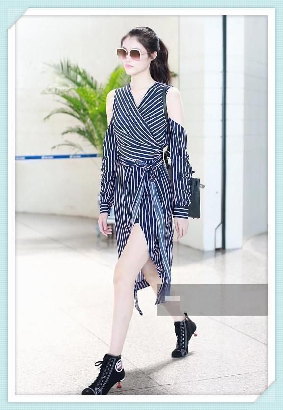 当何穗和韩雪同穿条纹裙，网友：终于见识到气质脸的最高级别！