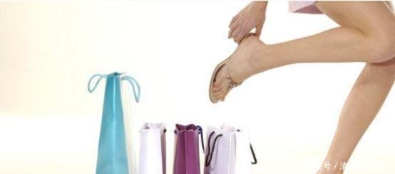 高跟鞋到底怎么穿才不累学会这几招,让你不再每次都磨脚