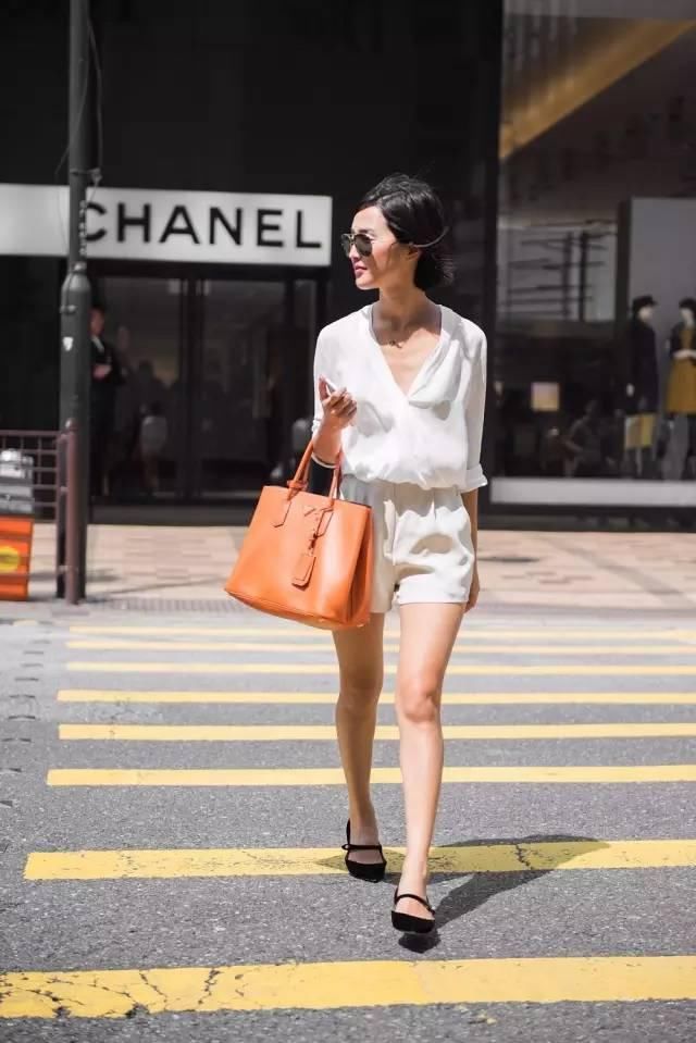 高跟鞋小白鞋通通不要，这双平底鞋今年一定要买!