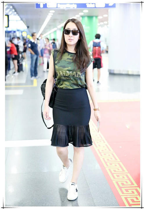 马苏穿鱼尾裙欲秀身材,却被吐槽“上下一样粗”,网友:不如不穿