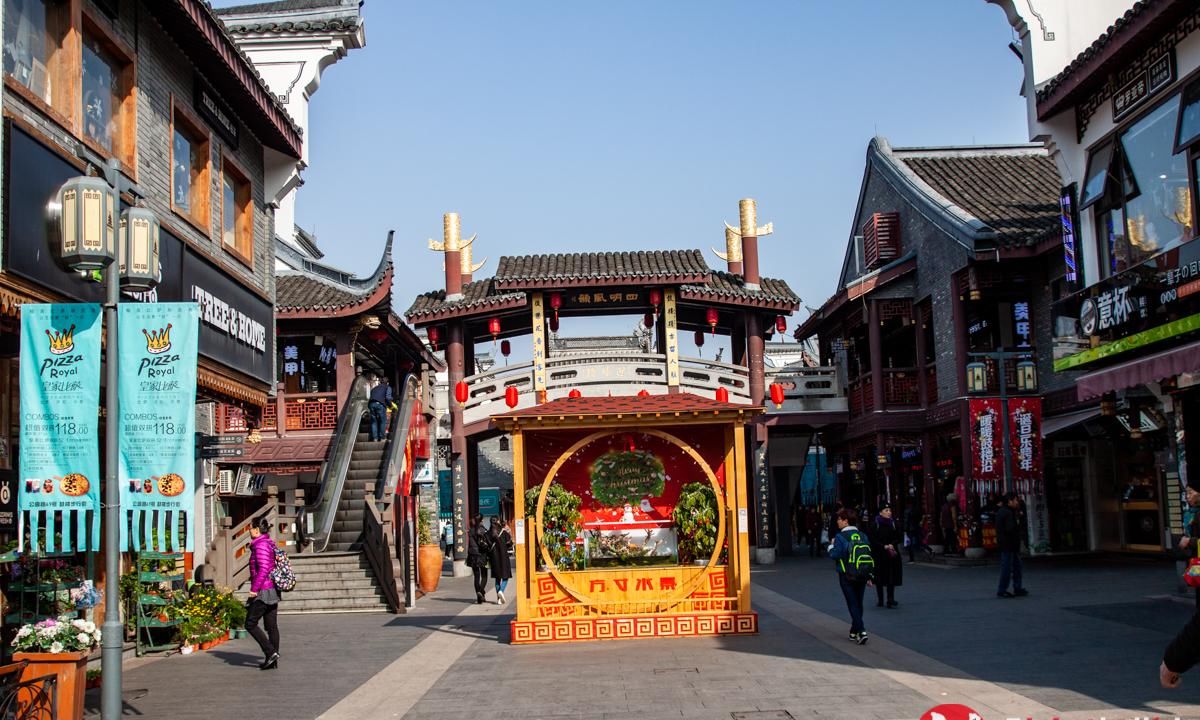 浙江最尴尬的一座大城市，景区很多游客很少，露天弥勒大佛很有名