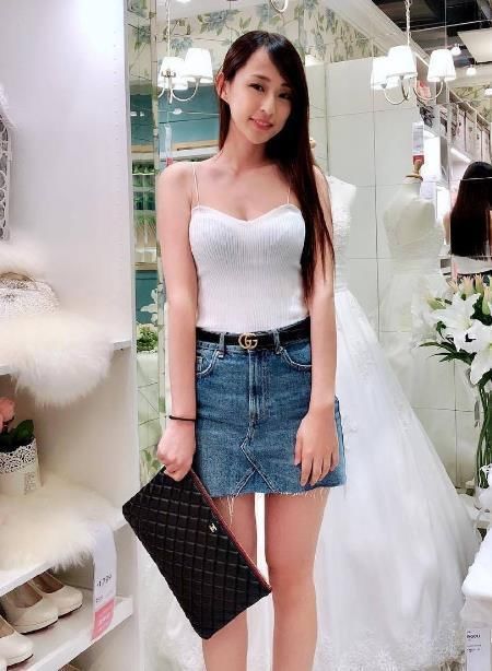 街拍：娶老婆就要娶图3这样的，保守却不失性感！