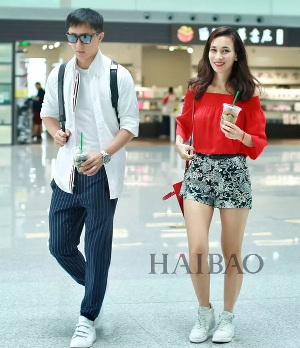 秘籍| 明星都在炫腹秀美腿，但怎么露才更高级?【海报街拍】