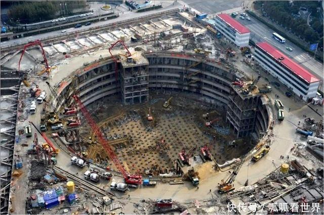 中国第一高楼为632米，它底部的承重有多厉害？看完终于明白了