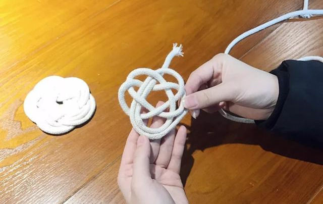 『编绳』结绳编织DIY,棉绳就能编个好看又实用的杯垫,编绳附教程!
