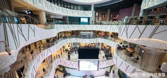 广州某商场转型成旅游景点游客只拍照不购物，原因让人无言以对