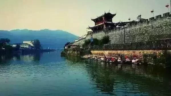 旅游必去的20个古镇,想去静静地待几天【2020热门旅游景点】