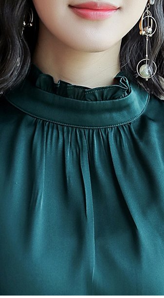 “美人衫”有点小贵，比旗袍修身，比连衣裙显嫩，7080后最爱