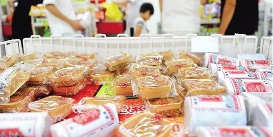 曝光!太原双合成“早产”月饼事件，当事人收钱了事?内幕公布