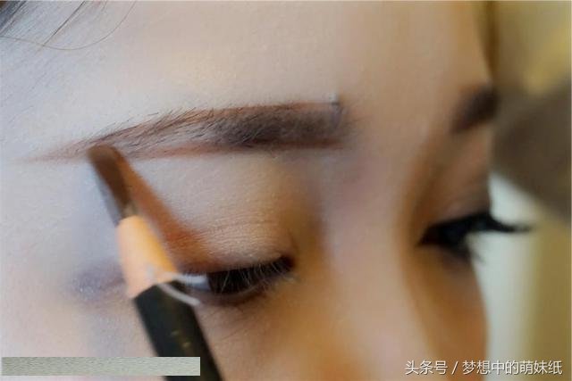 女人最敏感的三个地方部位，你知道是哪里吗?