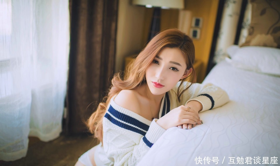 网红美女妩媚秀性感