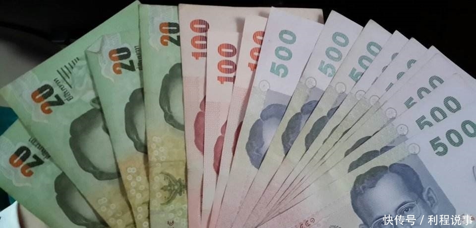 在泰国住酒店时,早上要放20泰铢在枕头下,