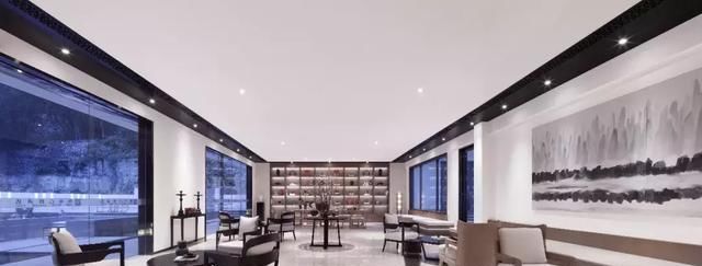 “藏”在广西阳朔的这个酒店，被一群人“搞”成了仙境