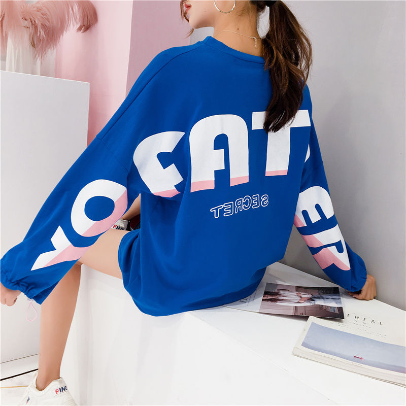 咦!连衣裙搭高跟,俗不可耐!眼下超兴卫衣+热裤,时髦燃爆秋季