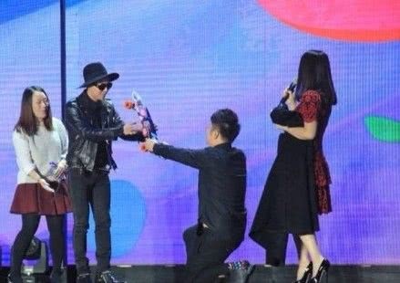 杜海涛公司发布道歉声明，澄清了顾客的腹泻事件，多点责任心吧！