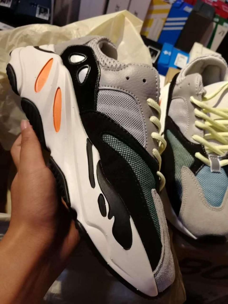 给自家汉子买东西，想送男朋友一双鞋，400以内有什么好推荐吗?