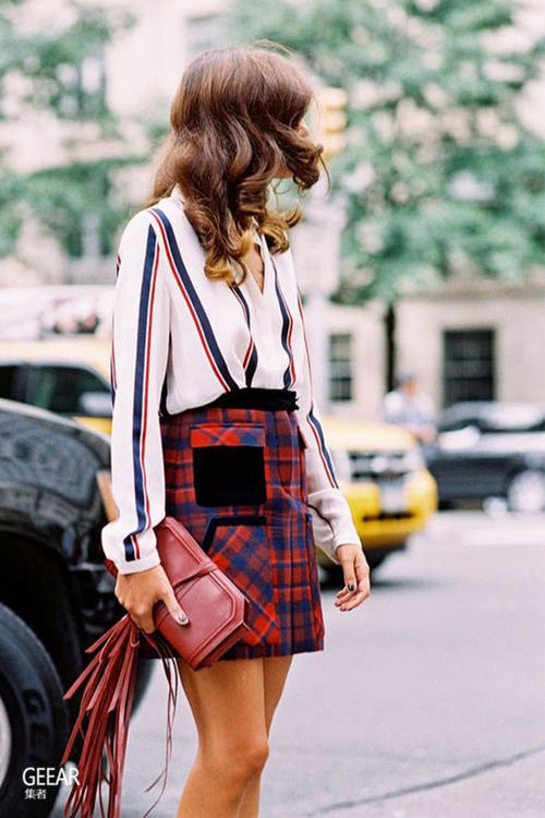 让时尚达人教你把格子裙怎样穿出经典时髦感!