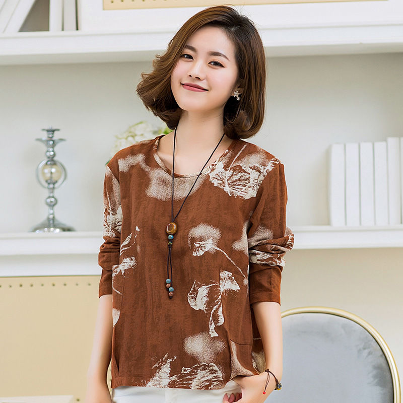 姐姐穿着这些上衣真的非常精致显年轻，我忍不住都要买