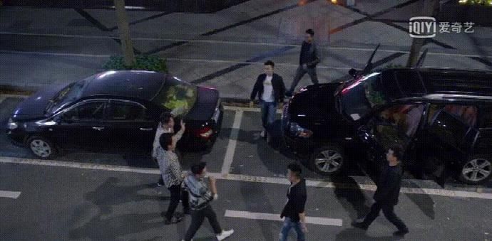  『失意』靳东新剧：三位婚姻失意男酒后放飞自我，此处剧情处理有失妥当