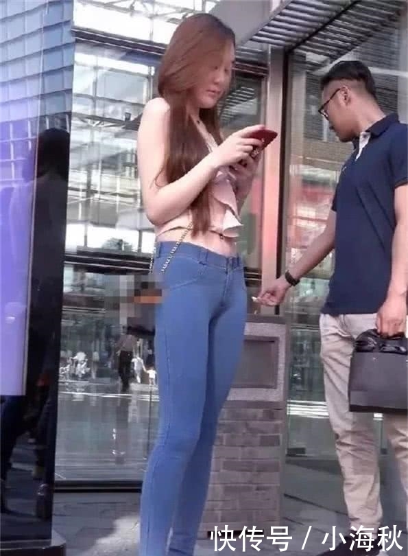  『紧身裤』紧身裤自己挑的“小搭档”，“顾下不顾上”风，所有闺蜜气哄哄！