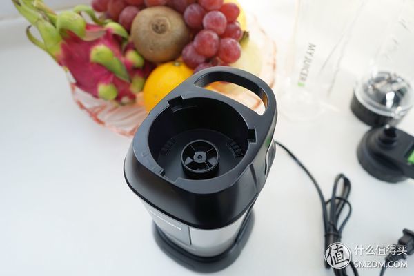 厨房电器那点事儿 篇二:百喝不厌的自制果汁:MY JUICER S 榨汁机上手体验