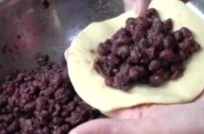 「红豆馅儿」不要只在红豆煮粥。红豆卷简单而营养丰富,孩子们喜欢!