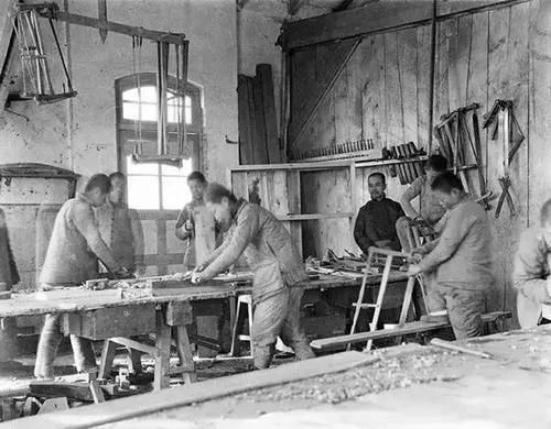 美国一位研究中国的学者，无意中在家里翻出来6000张中国老照片