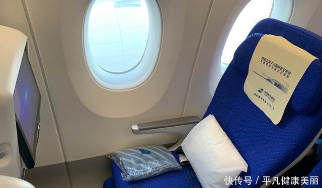  『适合』打卡南航A350墨镜侠！明珠经济舱太适合大长腿，座椅间距有1米宽