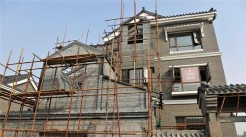 农民注意了！农村宅基地有新变化！房屋“超盖的面积”有办法了