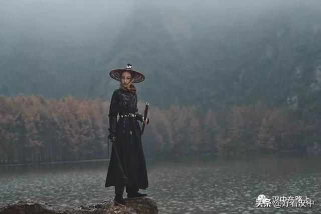 大雪过后的汉中龙池特别适合汉服摄影,不信你看