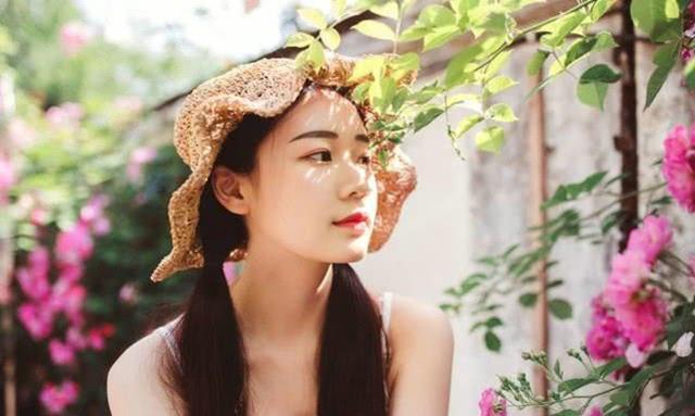 比较耐看的女生，一般都有这几种特点，你有了吗？