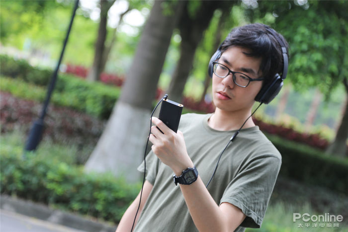 性价比or信仰充值?时隔一年评索尼ZX300A播