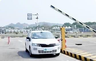  [取消]年底取消全国高速公路省界收费站，科二将不增设“停车取