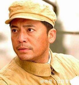 一个团里，是政委大还是团长大