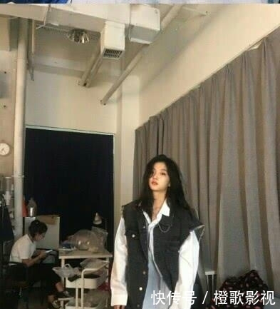  「显得」一件衬衫秒杀韩剧女主，孙千解密衬衫的百种搭法，美腻超仙不俗气