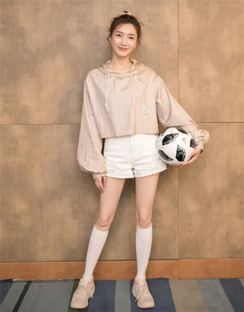 女生@长期穿“高跟鞋”的女生,几年后会有什么变化?过来人说出了真相