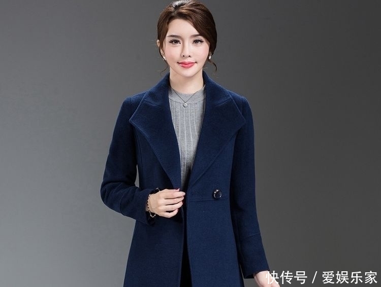  【女人】40+岁女人要会“装”！几款“露腿”装，与少女平分秋色