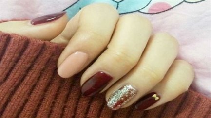  「指甲油」指甲油类似“油漆”，3%的人会过敏，爱美女性必须知道！