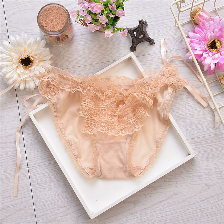 夺人心目的蕾丝丁字裤，女人都爱穿，男人看了脸都红