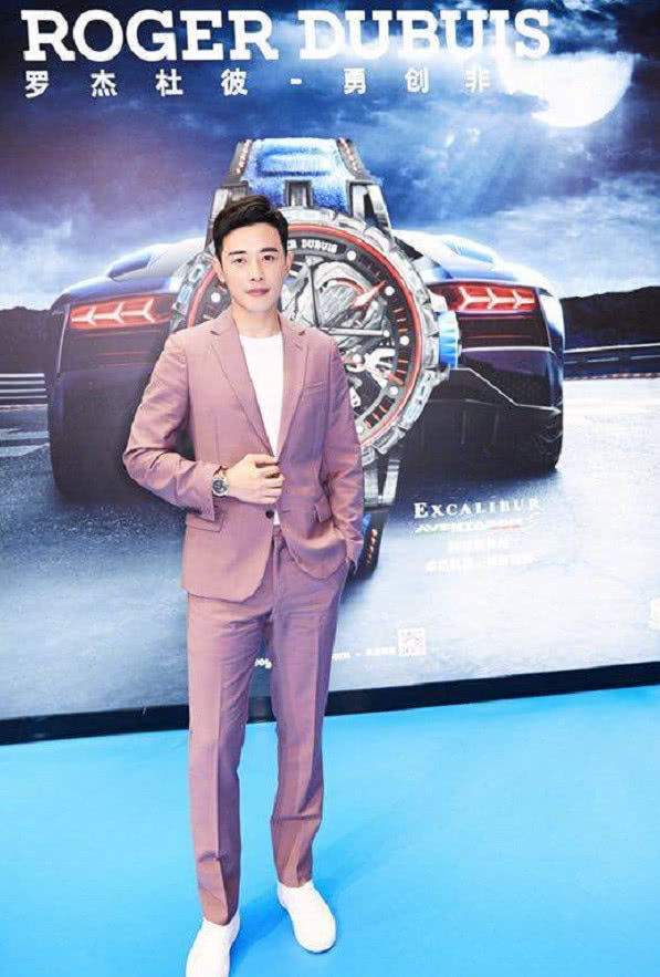 罗晋有了唐嫣之后越来越帅了，有了爱情的滋润男人味简直爆棚!